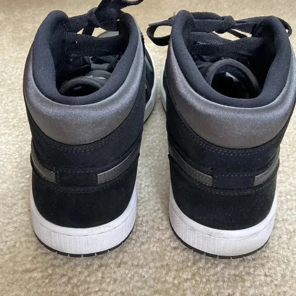 EUC Jordan 3 Retro - Picture 4 of 9